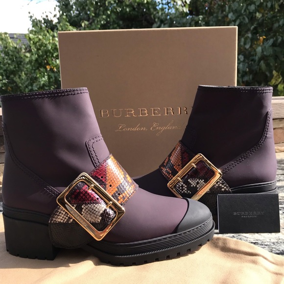 Burberry Whitchester Buckle Dark Claret SZ40.5 NWT - Picture 3 of 6